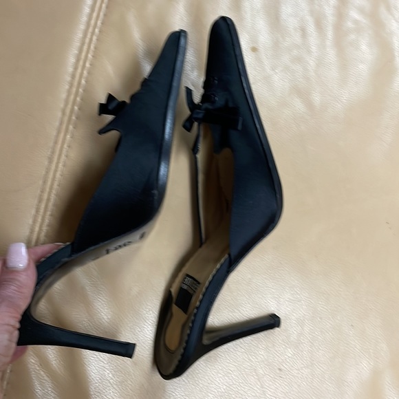 Gianfranco Ferre ladies shoes - Picture 3 of 7